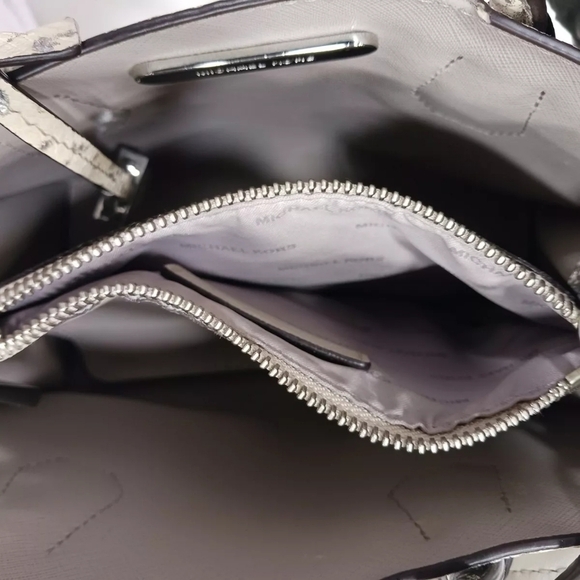 Michael Kors Metallic Faux Snakeskin Purse Crossbody Animal Print - Picture 5 of 13